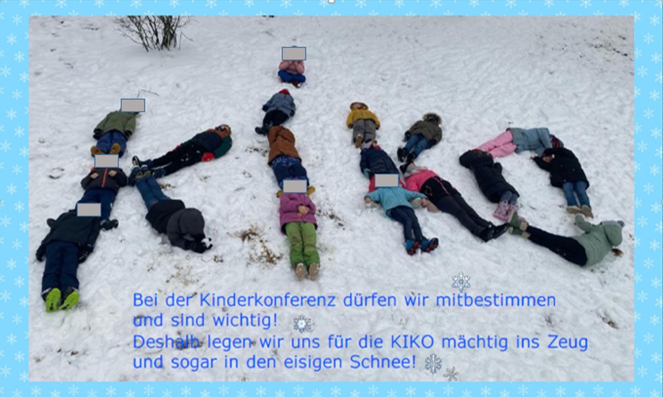 Kinder bilden das Wort KiKo